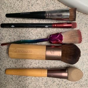 Make up brush lot